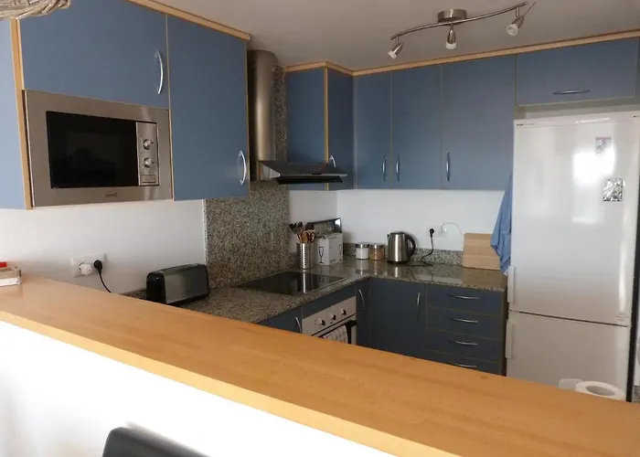 公寓 2 Beds, 2 Baths With Great Views And Pool