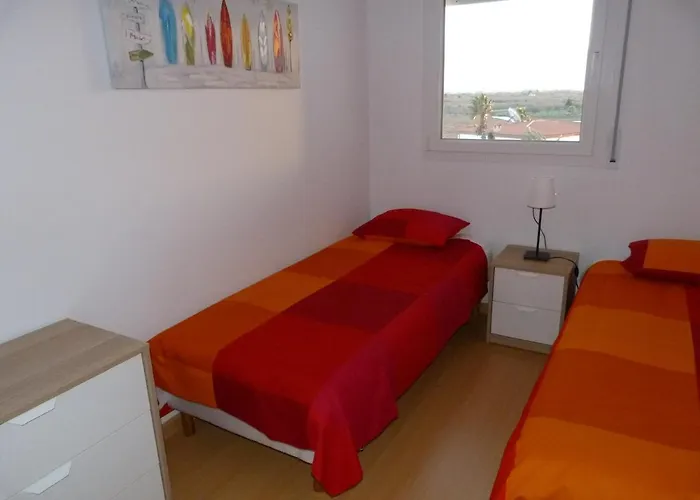2 Beds, 2 Baths With Great Views And Pool
