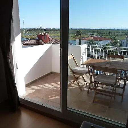 2 Beds, 2 Baths With Great Views And Pool Rosas