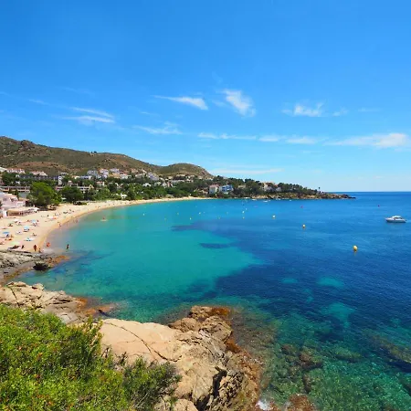 2 Beds, 2 Baths With Great Views And Pool Lägenhet *