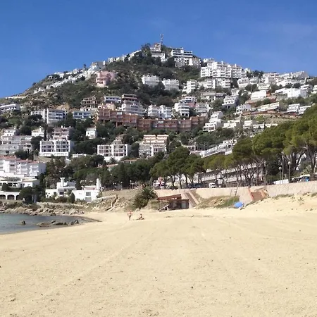 Apartment 2 Beds, 2 Baths With Great Views And Pool *