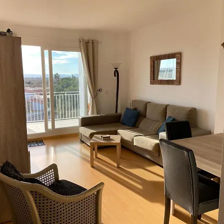 2 Beds, 2 Baths With Great Views And Pool Apartment